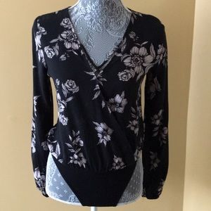 NWOT Long Sleeve Floral Print Body Suit Blouse